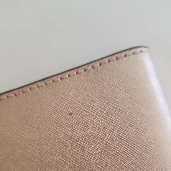 Michael Kors Metallic Gold Card Holder - Picture 9 of 9